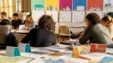 À Paris, 150 citoyens tirés au sort travaillent sur les enjeux de 2027